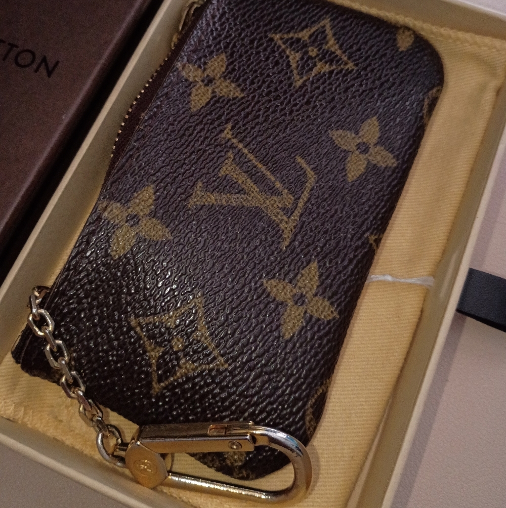 Louis Vuitton Brown Key Pouch - Picture 9 of 10